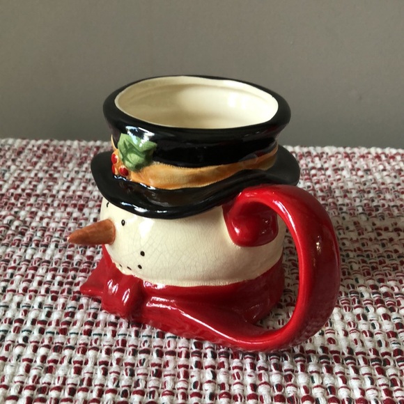 2/$25. - Mug & Santa container, both in excellent vintage condition. - Picture 2 of 7